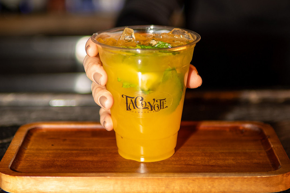 taco-yote-drinks-Golden Mango